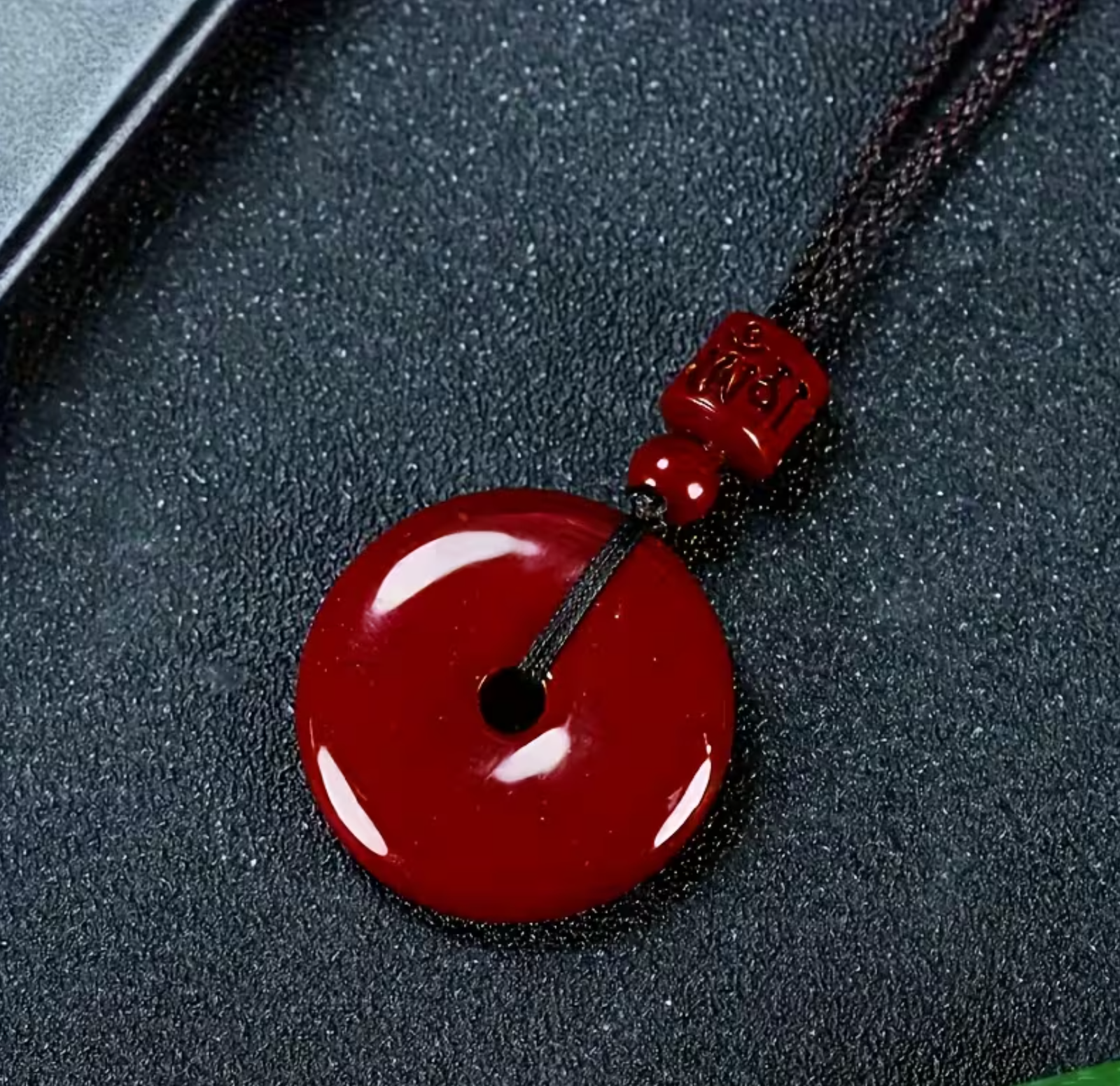 Collar Amuleto cinabrio - Imagen 2