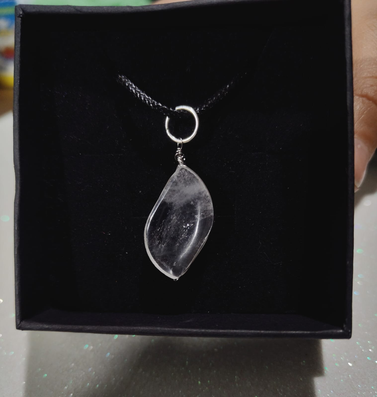 Collar cuarzo blanco hoja