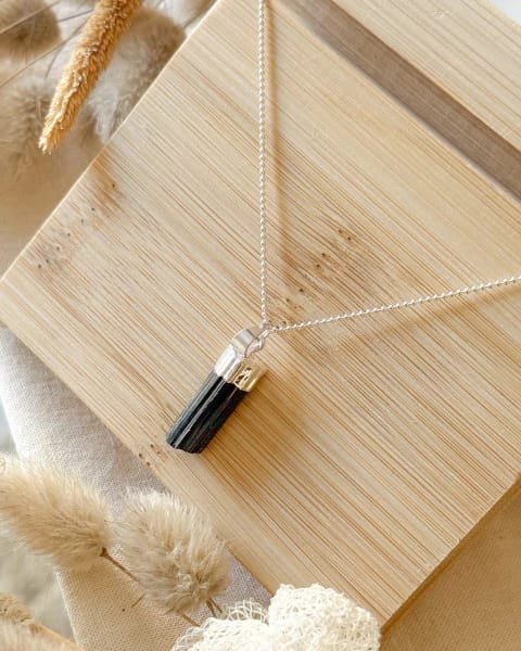 Collar turmalina negra
