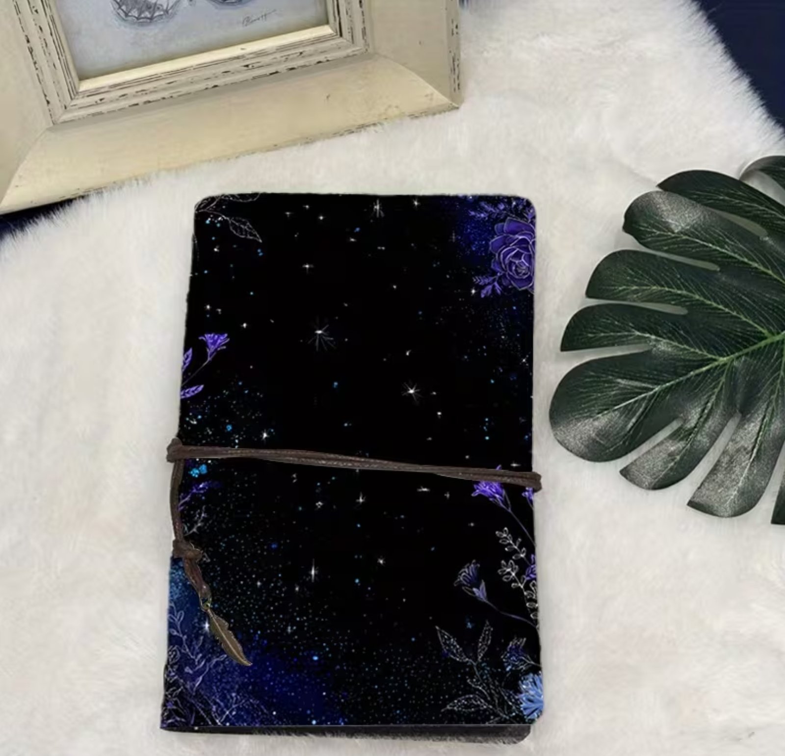 Cuaderno artesanal noche con flores violetas - Imagen 7