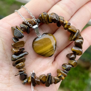 Collar de corazón y pulsera Ojo de tigre