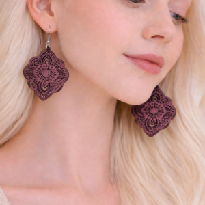 Aretes de flor estilizada