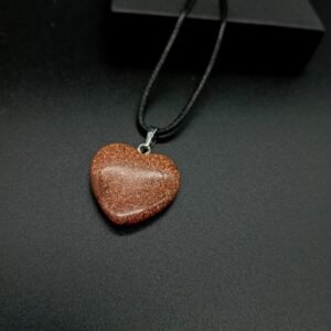 Collar lluvia de oro en forma de corazón  