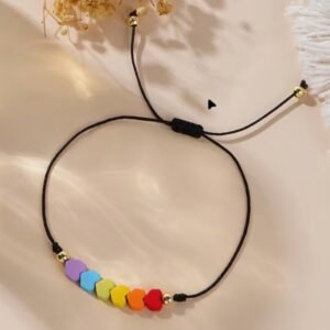 Pulsera de corazones de colores