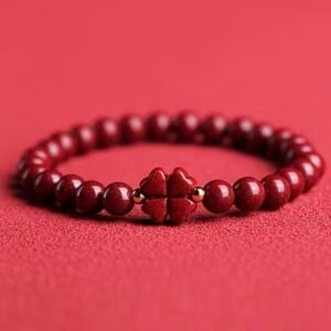 Pulsera de trebol de cuatro hojas de cinabrio